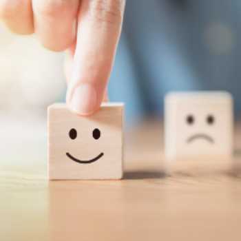 چشم‌ها را باید شست (1)